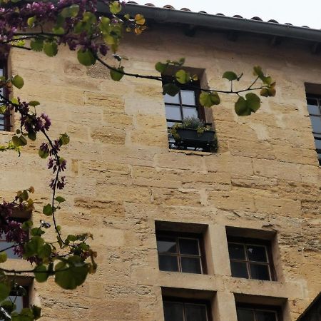 Appartement A 50 M De La Place Aux Herbes Uzes Luaran gambar