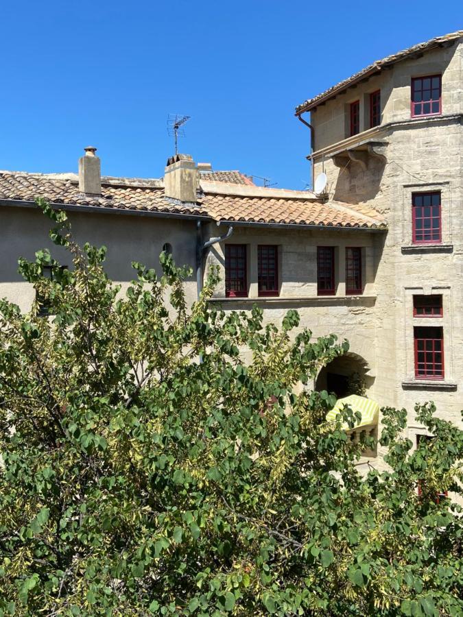 Appartement A 50 M De La Place Aux Herbes Uzes Luaran gambar